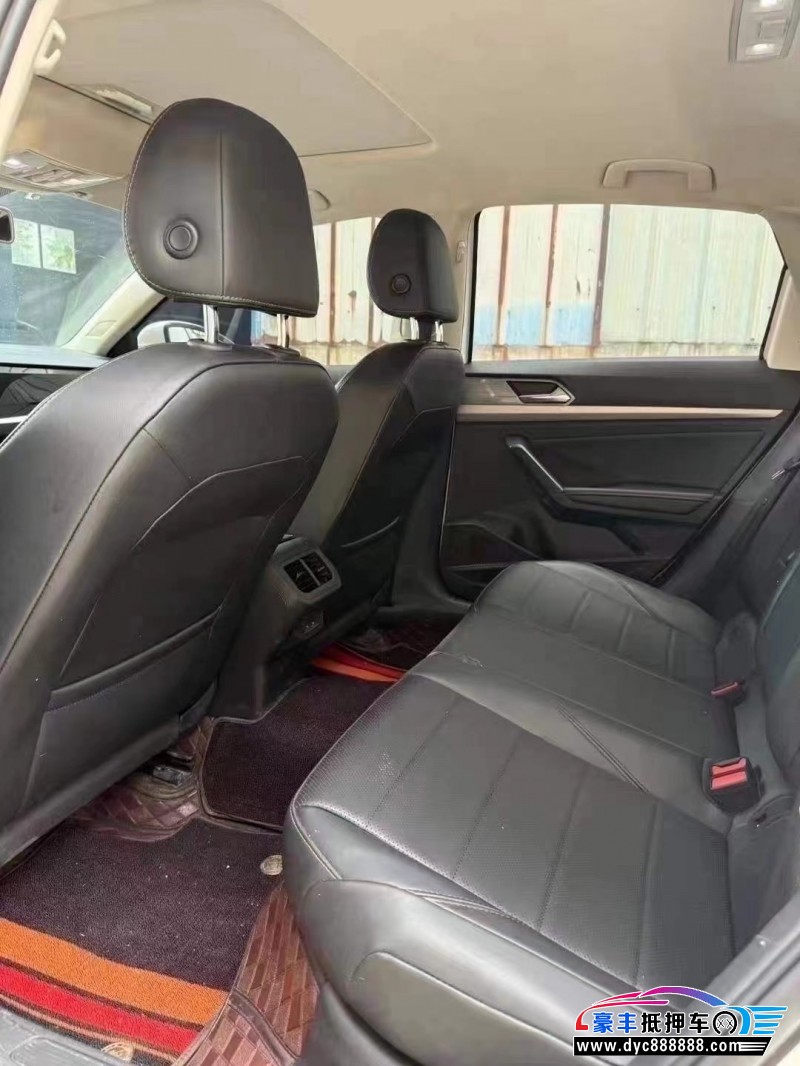 20年大众朗逸轿车抵押车出售