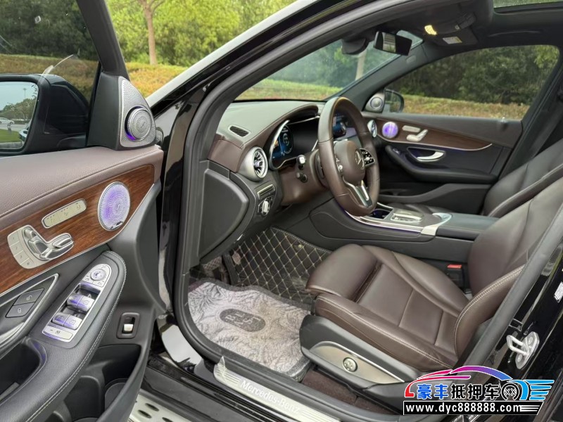 21年奔驰GLC轿车抵押车出售