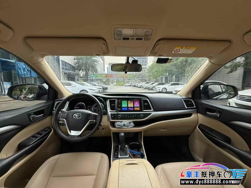 21年丰田汉兰达轿车抵押车出售