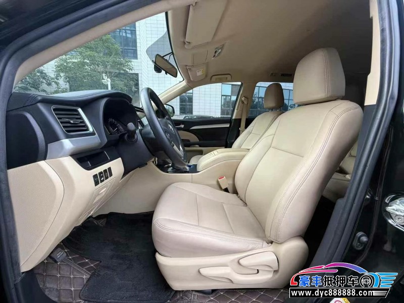 21年丰田汉兰达轿车抵押车出售