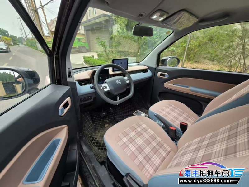 24年奇瑞冰淇淋轿车抵押车出售