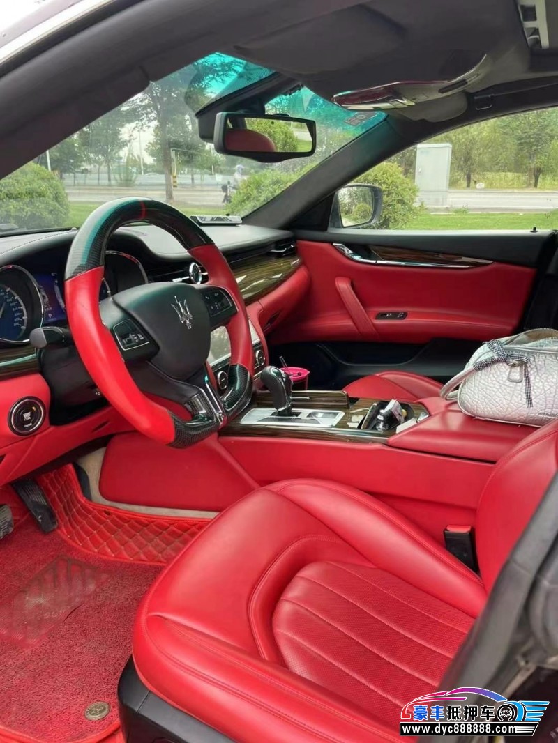 14年玛莎拉蒂总裁轿车抵押车出售