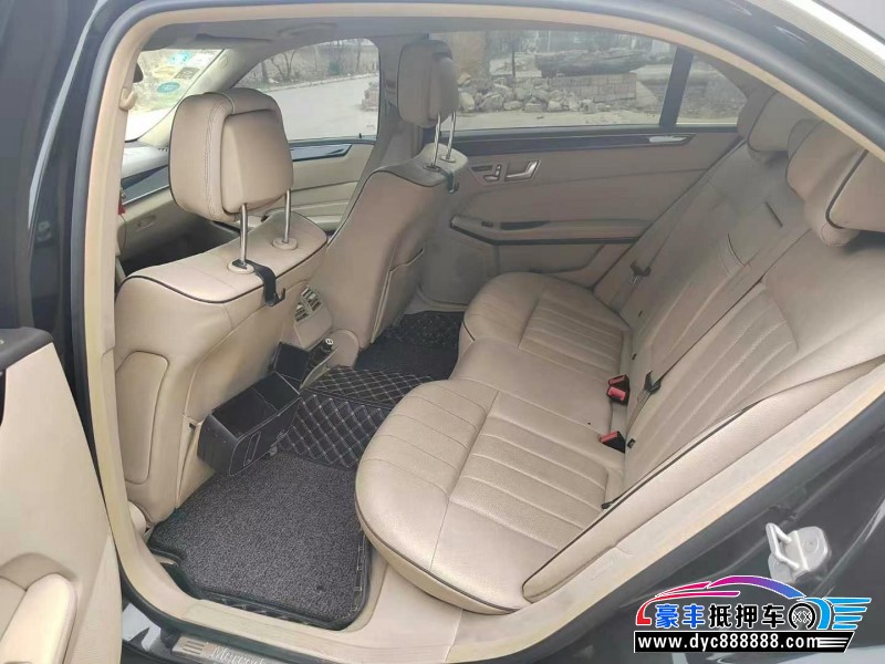 15年奔驰E轿车抵押车出售