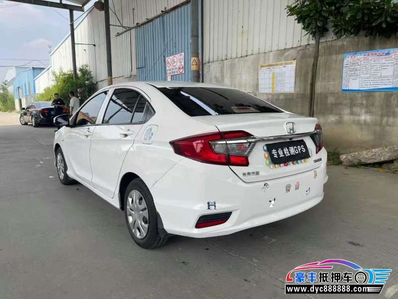 16年本田哥瑞轿车抵押车出售