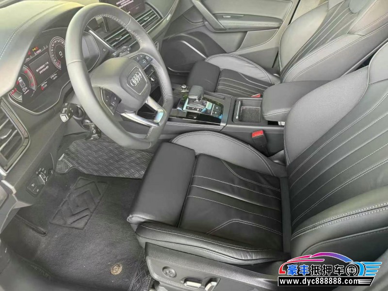 24年奥迪Q5轿车抵押车出售