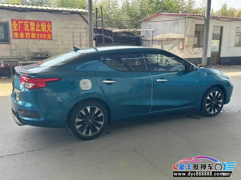 16年日产蓝鸟轿车抵押车出售