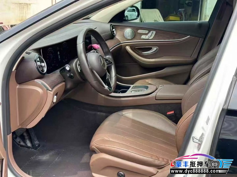 21年奔驰E轿车抵押车出售