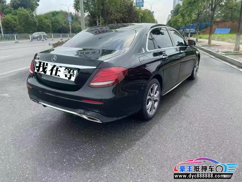 20年奔驰E轿车抵押车出售
