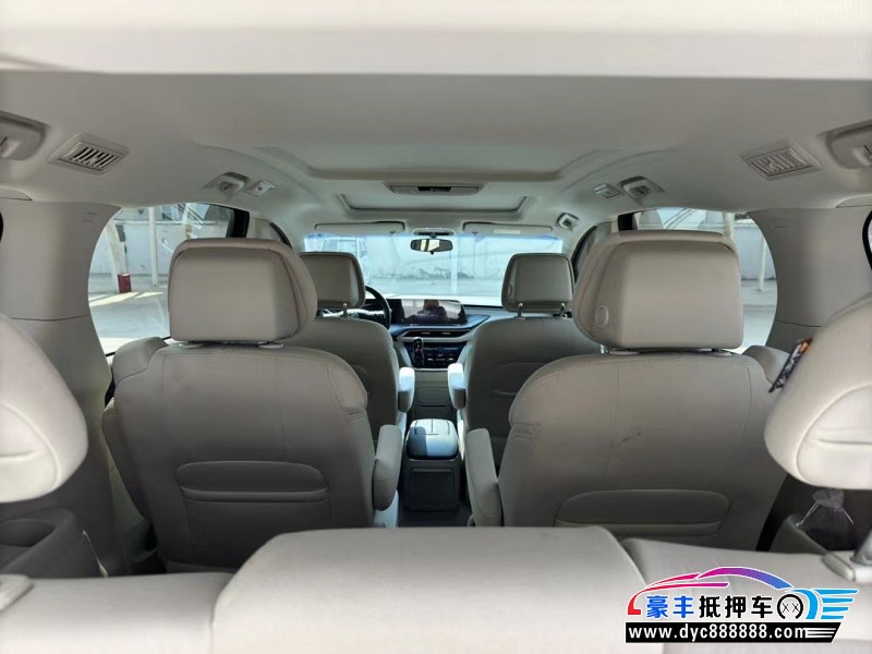 24年别克GL8轿车抵押车出售