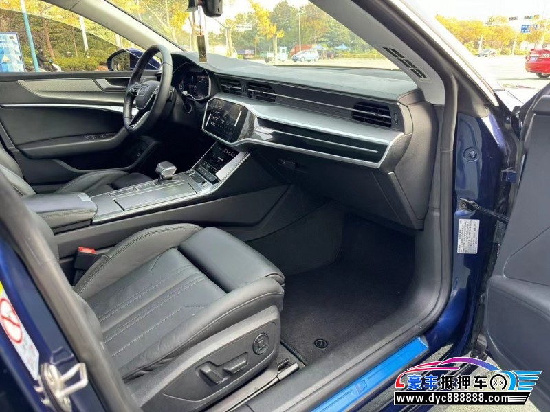 21年奥迪A7轿车抵押车出售