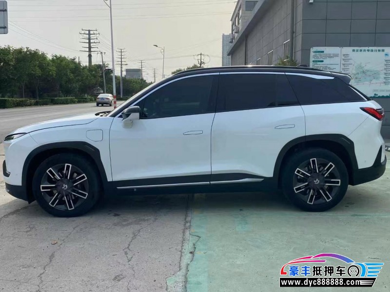 22年蔚来ES6轿车抵押车出售