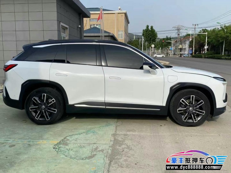 22年蔚来ES6轿车抵押车出售