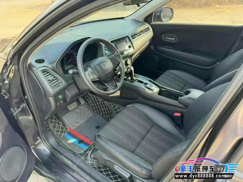 17年本田缤智轿车抵押车出售