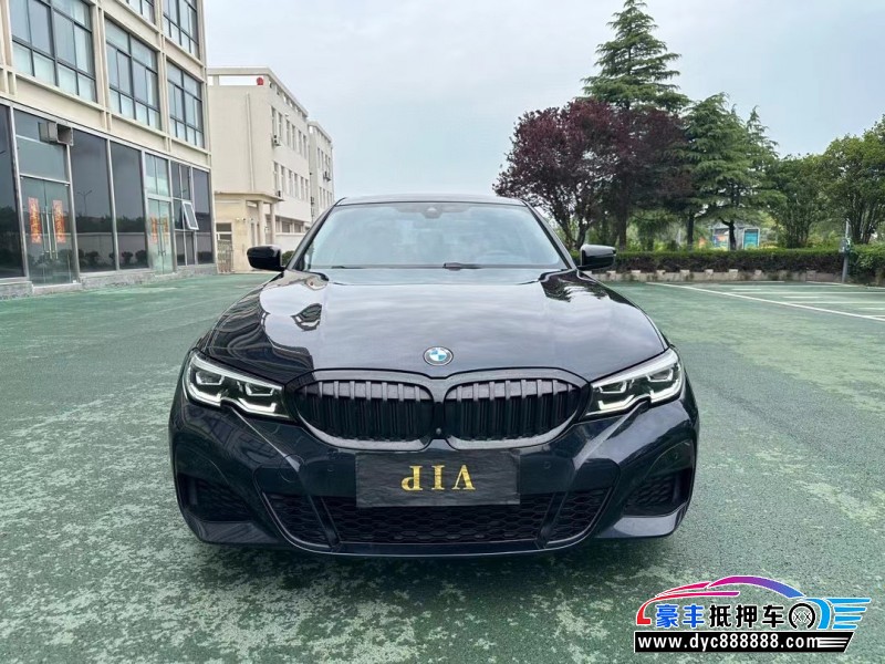 20年宝马3系轿车抵押车出售