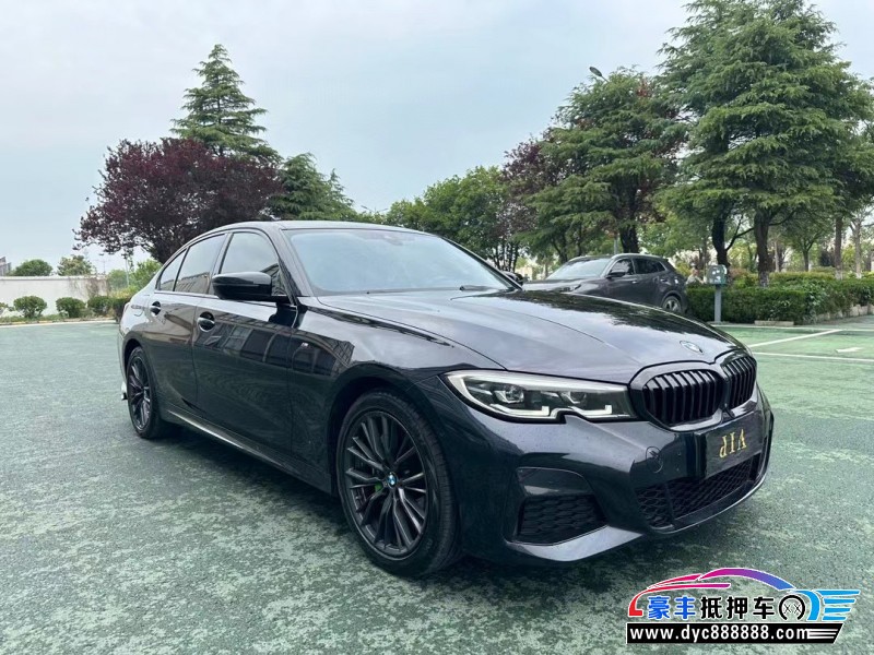 20年宝马3系轿车抵押车出售