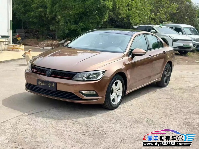 17年大众凌渡轿车抵押车出售