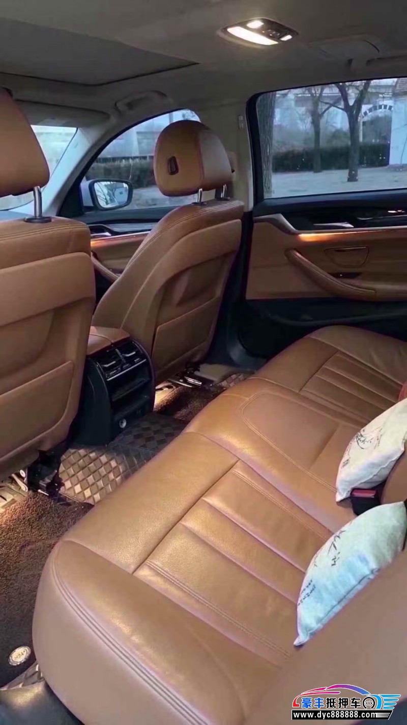 17年宝马5系轿车抵押车出售