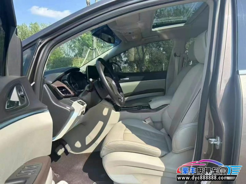 20年别克GL8轿车抵押车出售