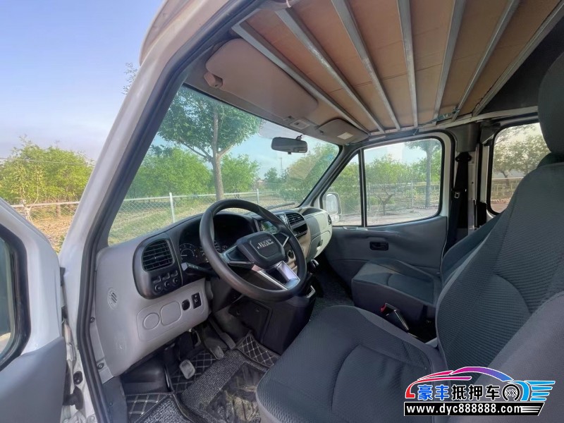 20年江铃特顺轿车抵押车出售