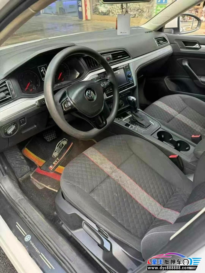 19年大众凌渡轿车抵押车出售