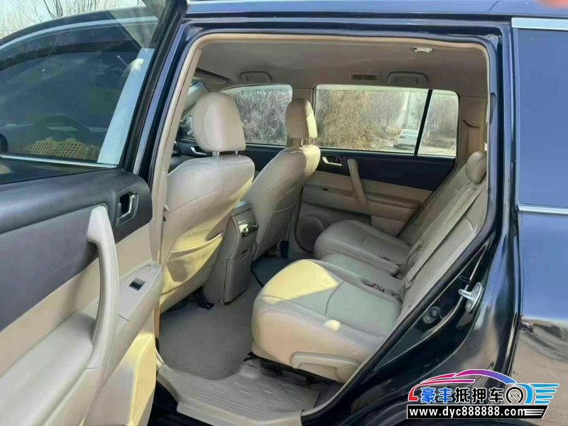 14年丰田汉兰达轿车抵押车出售