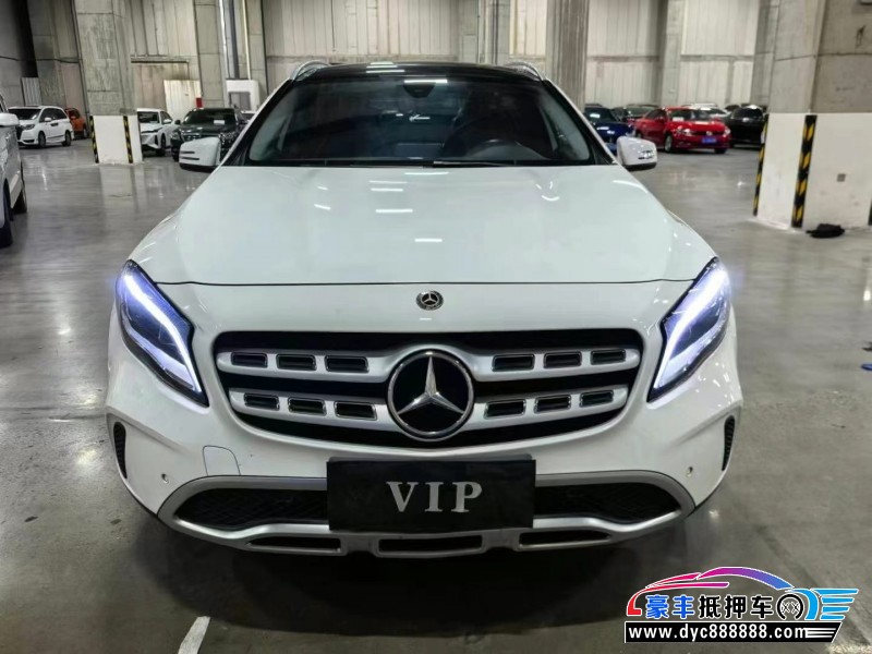 19年奔驰CLA轿车抵押车出售