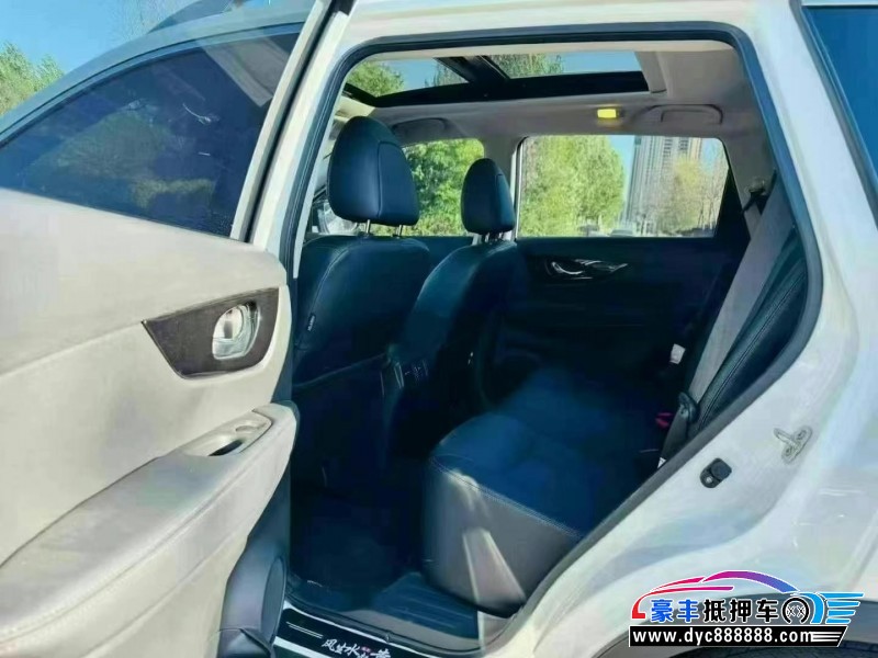 23年日产奇骏轿车抵押车出售