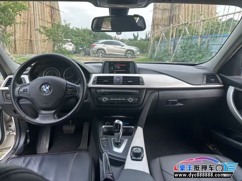 15年宝马3系轿车抵押车出售