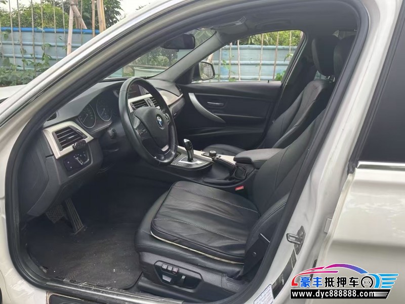 15年宝马3系轿车抵押车出售