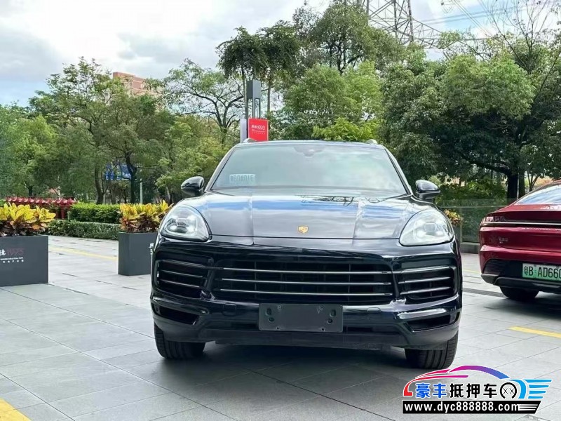 抵押车出售19年保时捷卡宴轿车