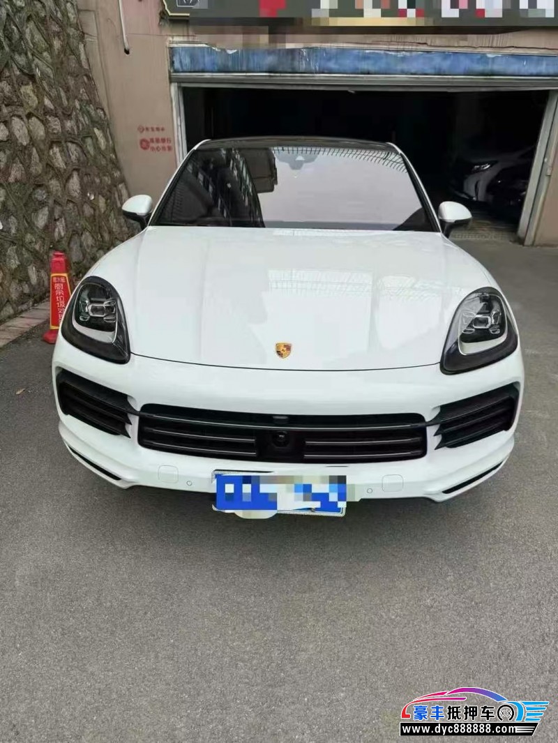 抵押车出售23年保时捷卡宴轿车