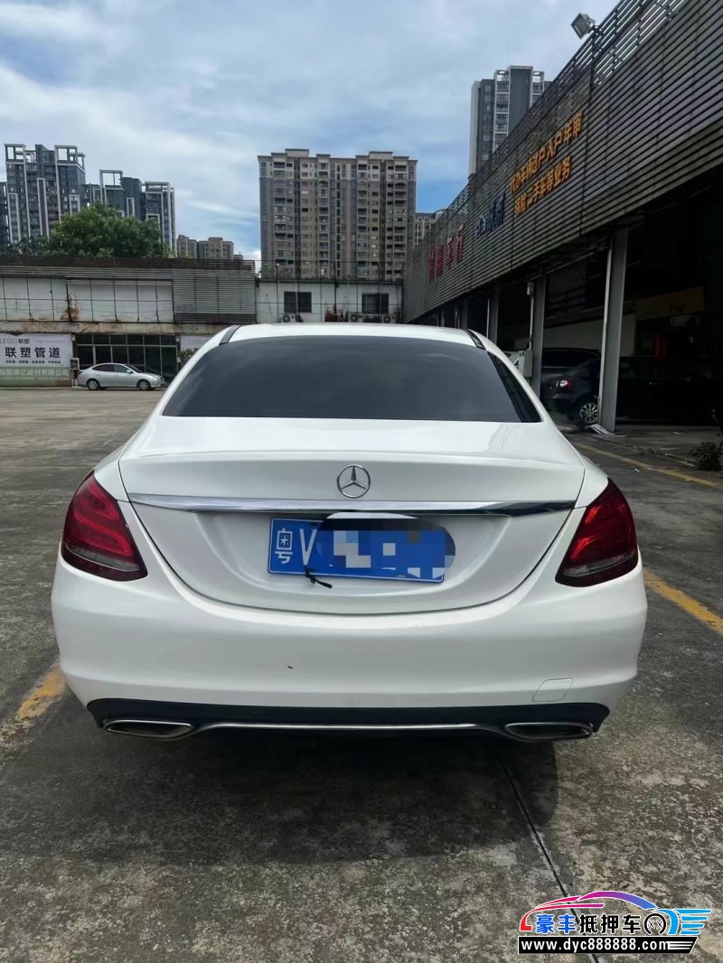 16年奔驰C轿车抵押车出售