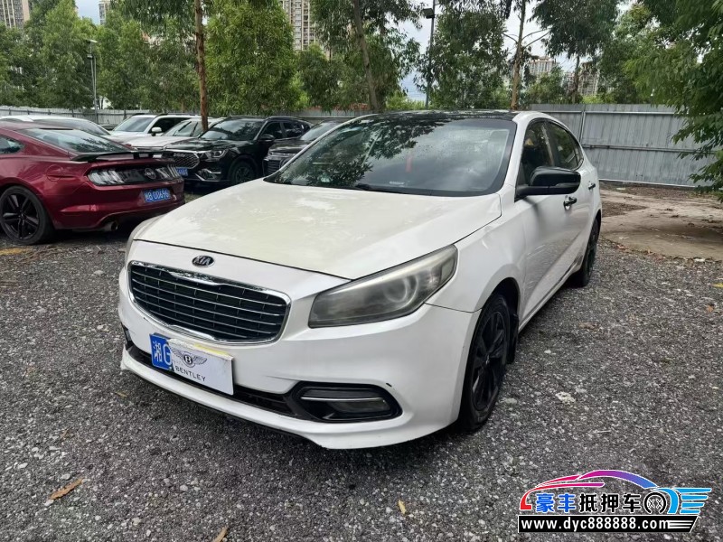 16年起亚K4轿车抵押车出售