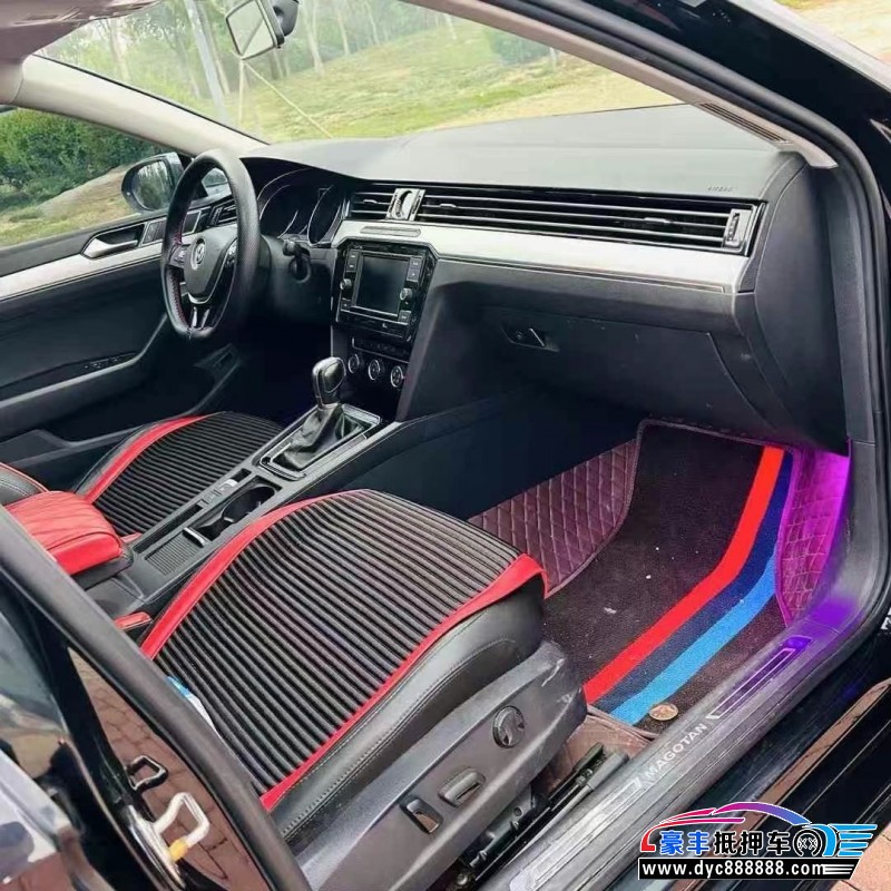 18年大众迈腾轿车抵押车出售