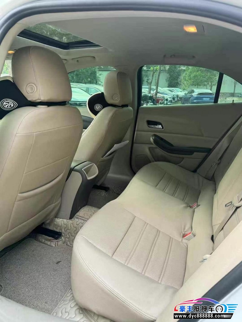 15年雪佛兰迈锐宝轿车抵押车出售