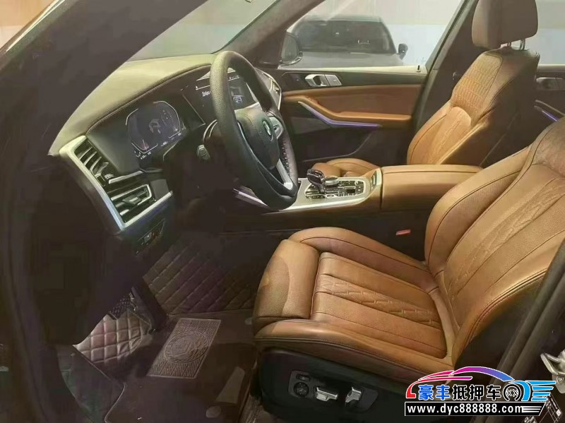 21年宝马X7轿车抵押车出售