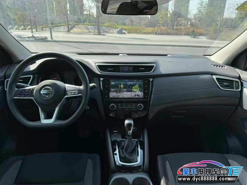 20年日产逍客轿车抵押车出售