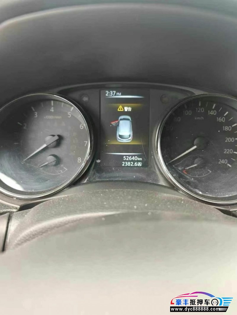 17年日产逍客轿车抵押车出售