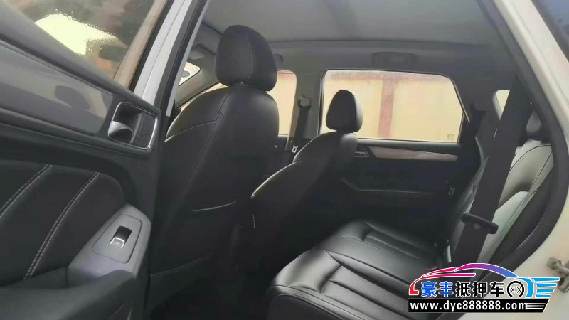 17年荣威RX5轿车抵押车出售