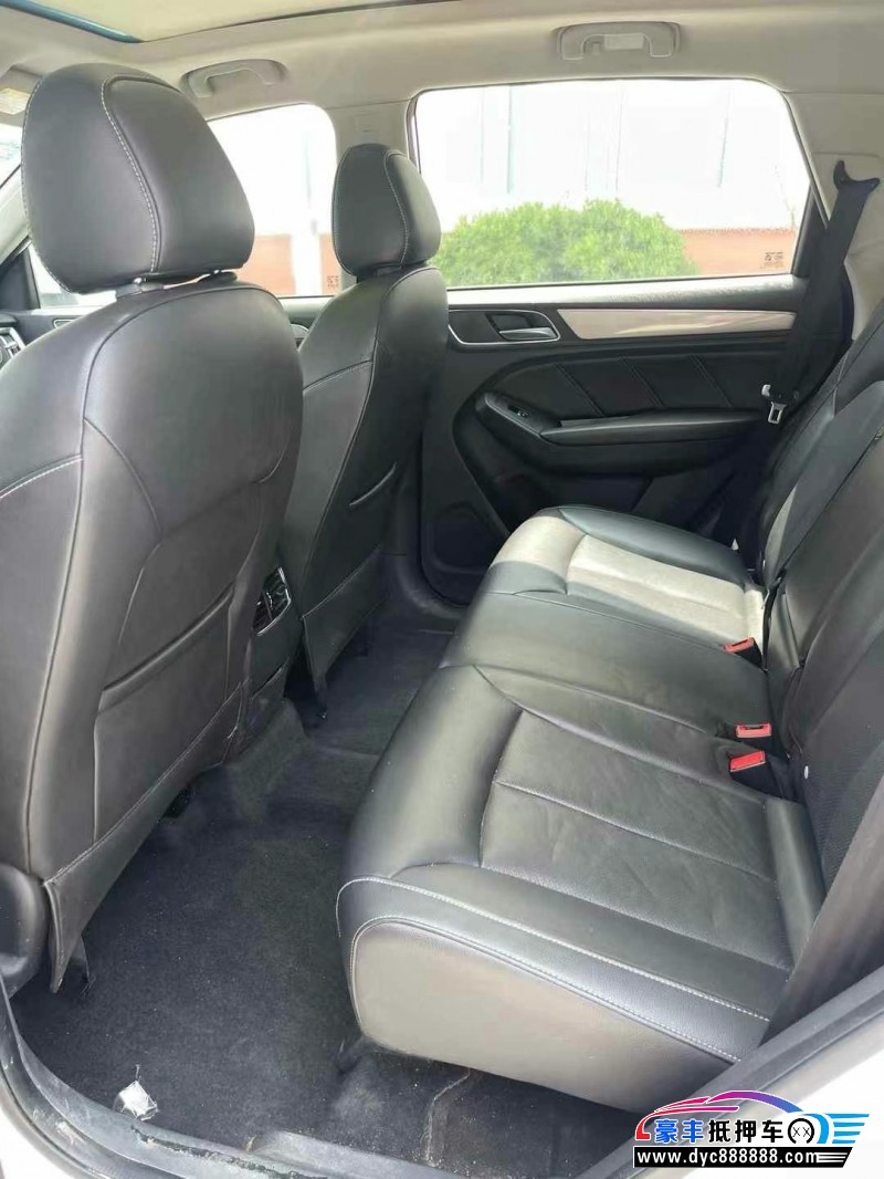 17年荣威RX5轿车抵押车出售