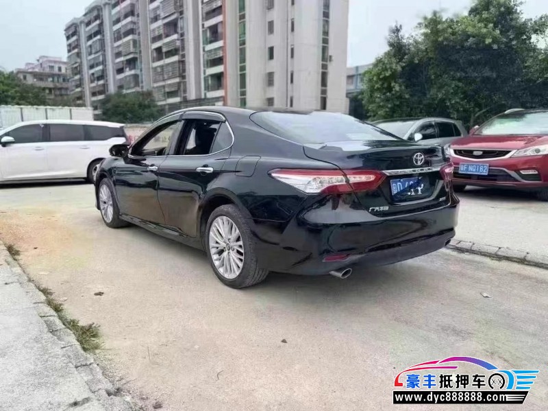 21年丰田凯美瑞轿车抵押车出售