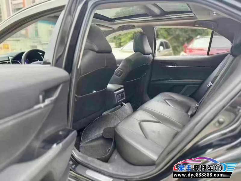 21年丰田凯美瑞轿车抵押车出售