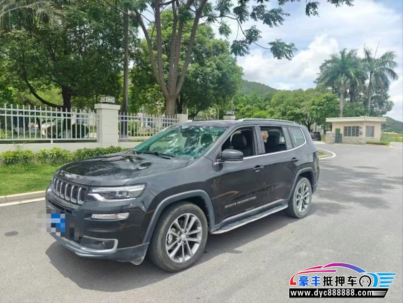 18年Jeep指挥官轿车抵押车出售