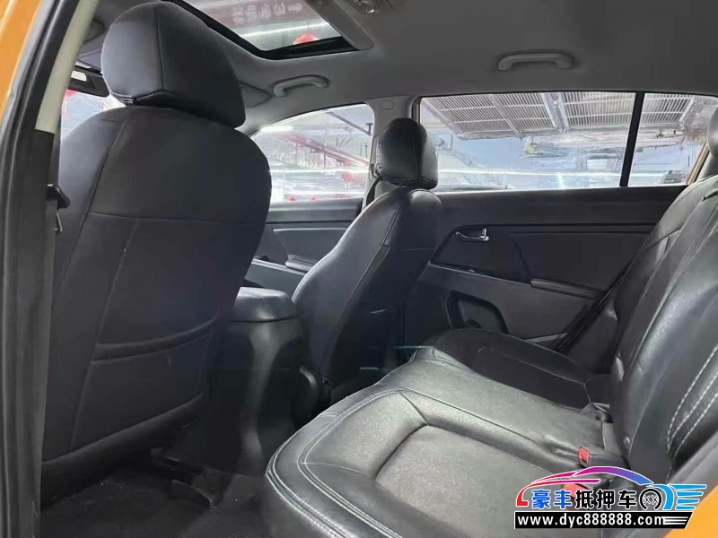 11年起亚智跑轿车抵押车出售