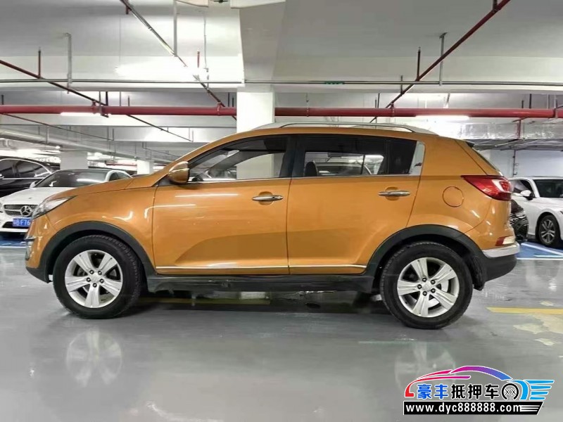 11年起亚智跑轿车抵押车出售