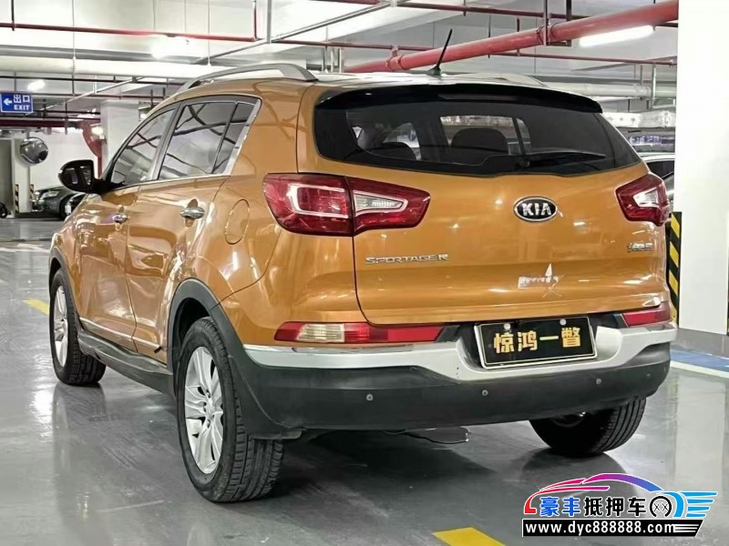 11年起亚智跑轿车抵押车出售