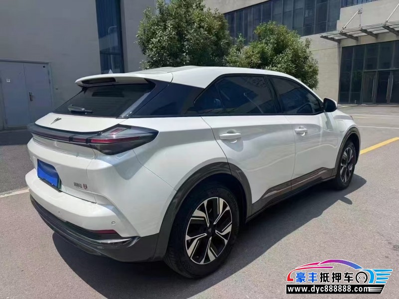 23年哪吒USUV抵押车出售