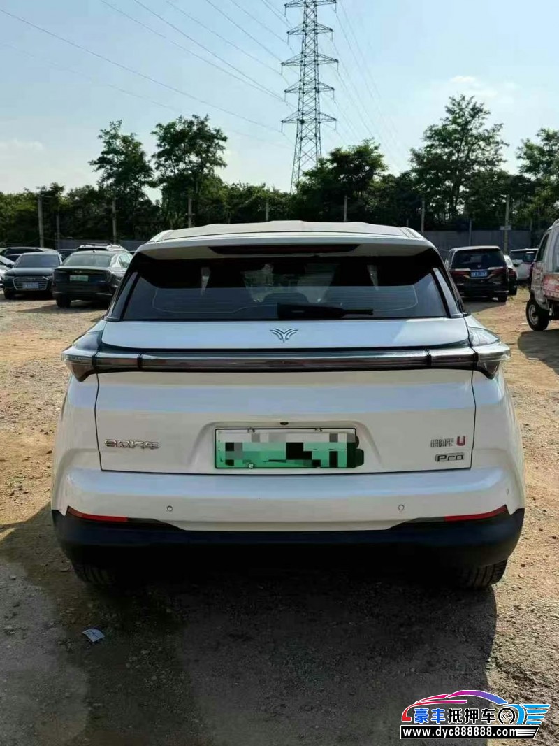 22年哪吒USUV抵押车出售