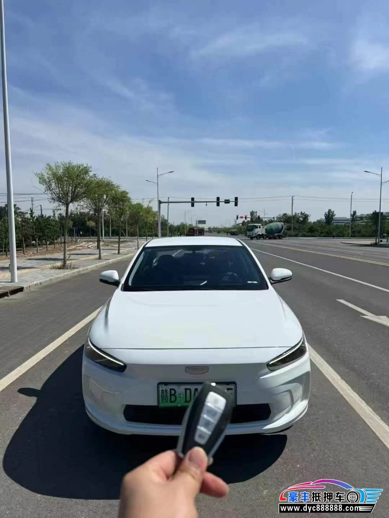 25年吉利几何轿车