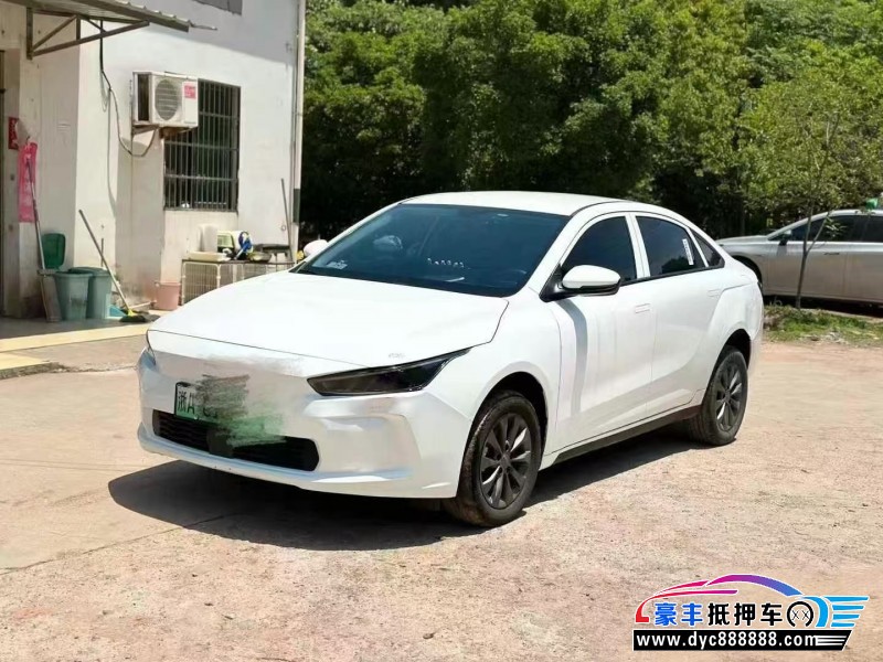 24年吉利几何轿车抵押车出售